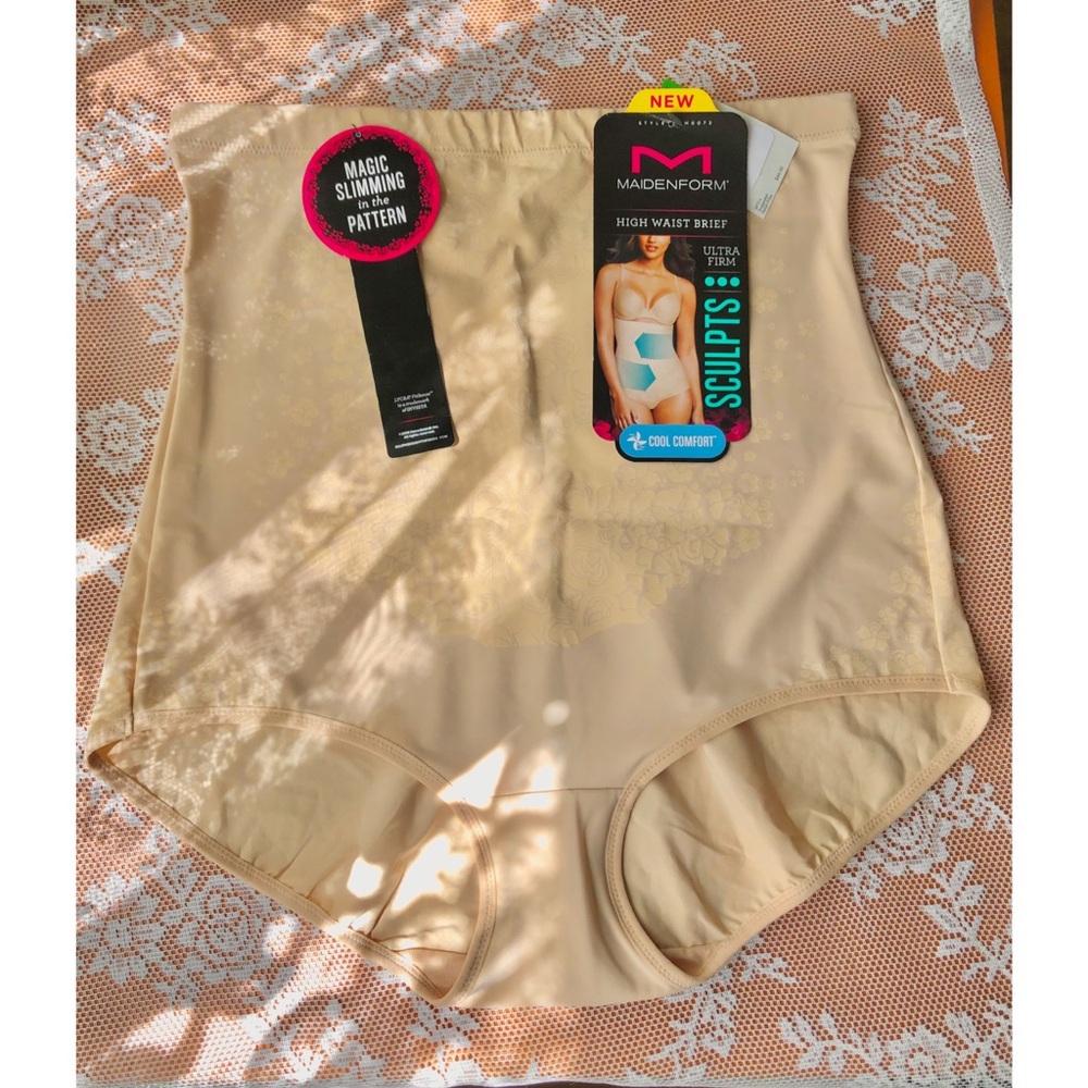 NWT Maidenform High-Waisted Brief Shapewear - Nude